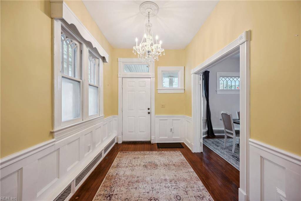 Norfolk, VA 23508,3716 Colonial AVE
