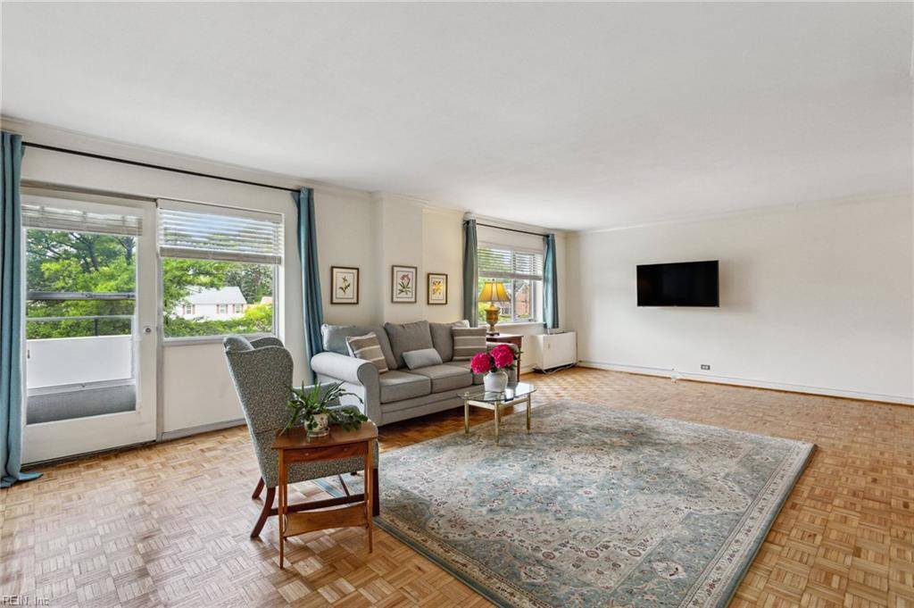 Norfolk, VA 23505,7320 Glenroie AVE #2F