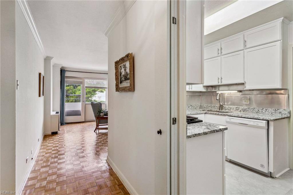 Norfolk, VA 23505,7320 Glenroie AVE #2F