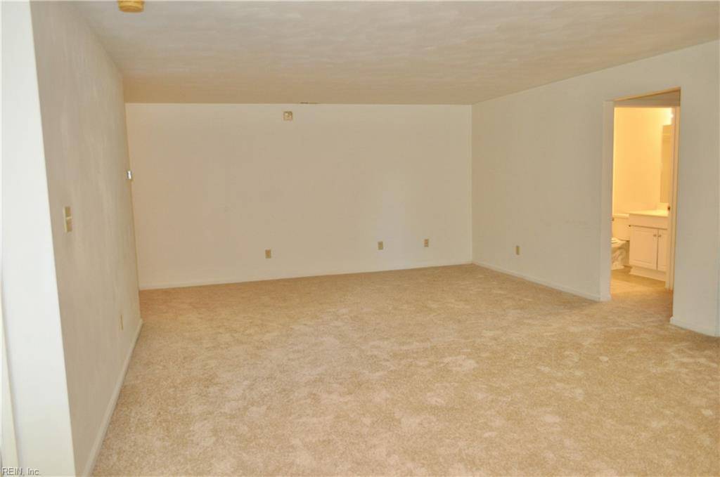 Virginia Beach, VA 23454,2557 Oconee AVE #202