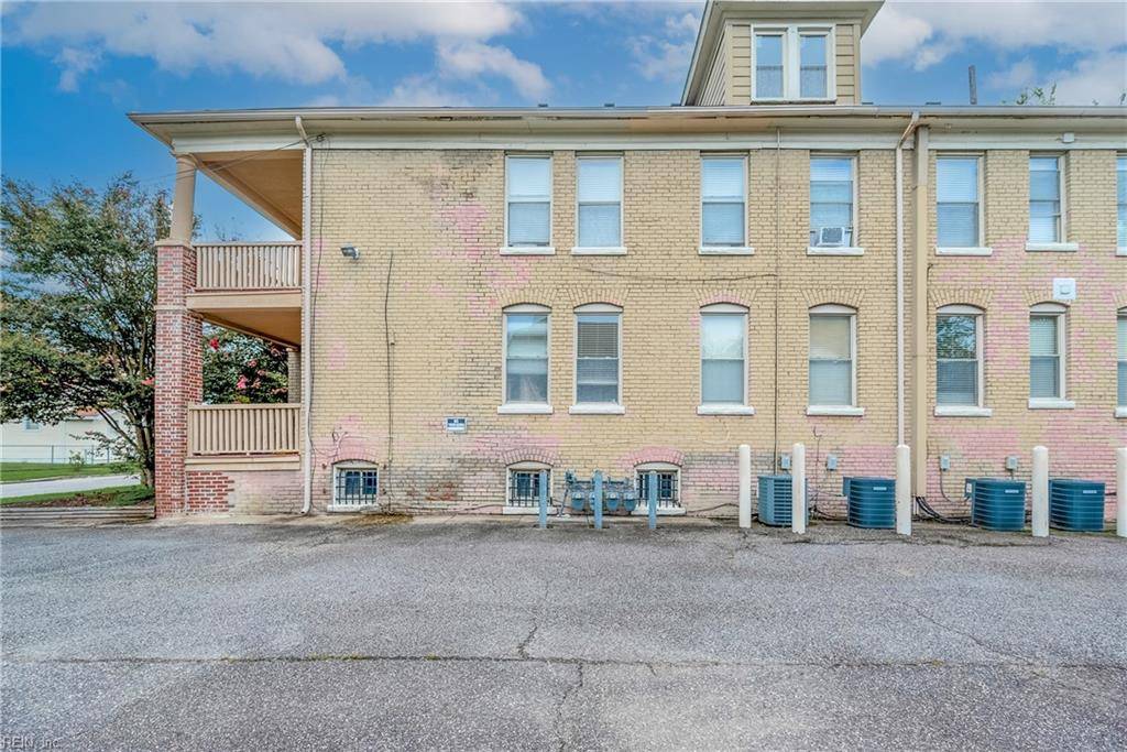 Norfolk, VA 23504,209 W 34th ST #201