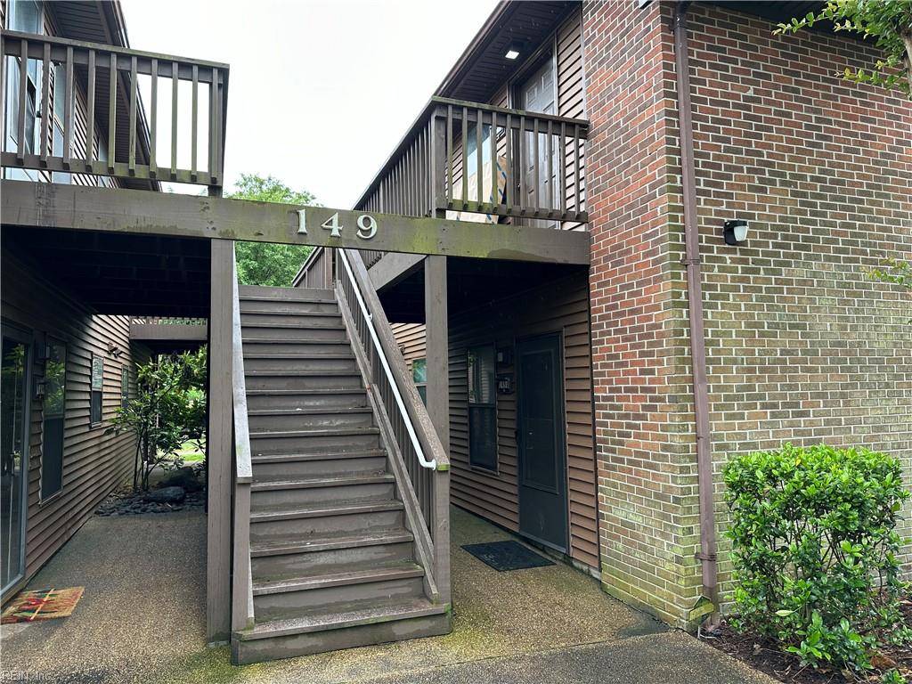 Newport News, VA 23608,149 Windsor Castle DR #E