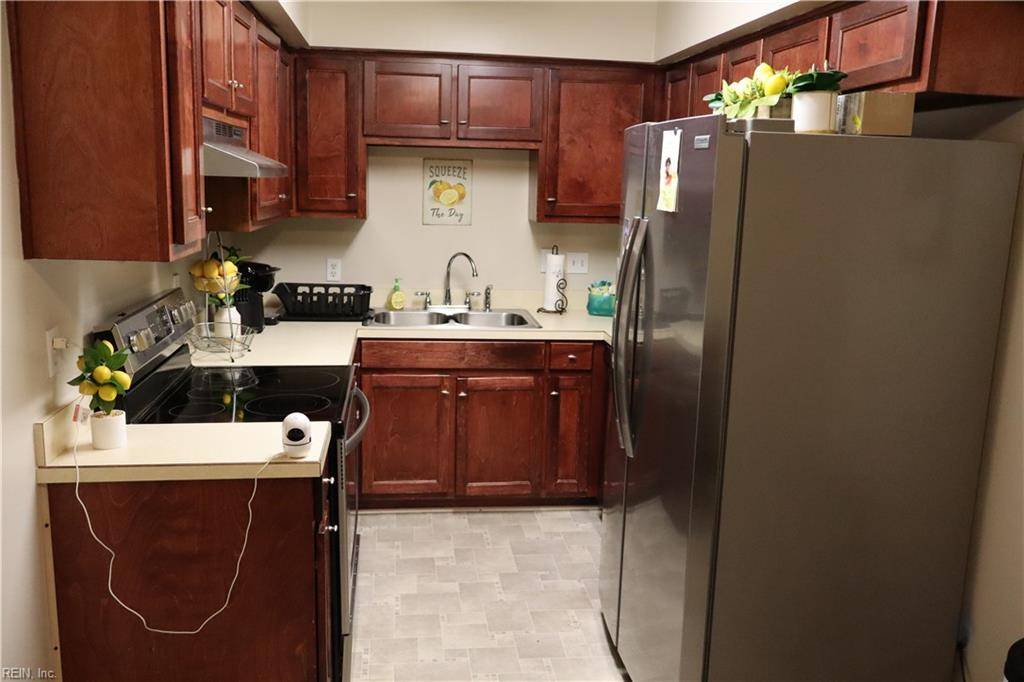 Smithfield, VA 23430,110 Acacia CIR