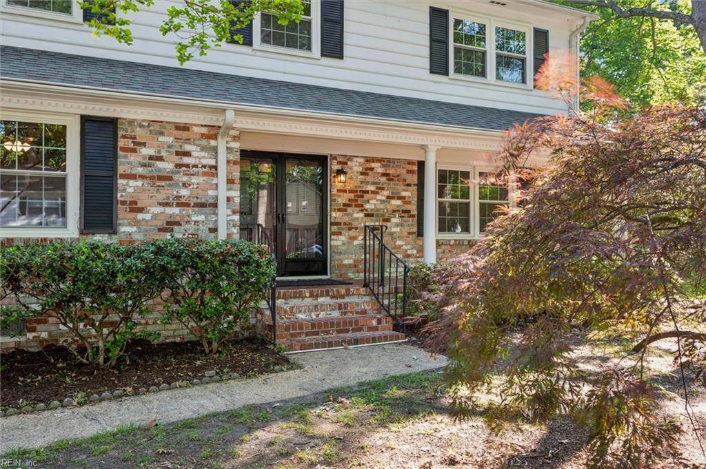 Hampton, VA 23669,32 Hatteras LNDG