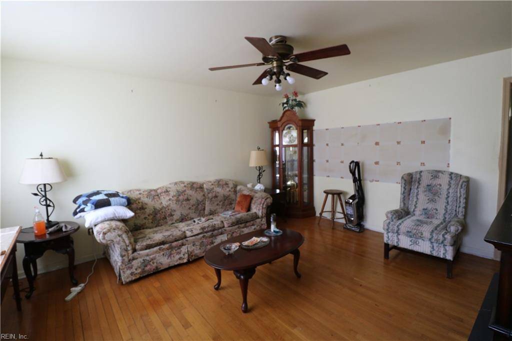 Newport News, VA 23608,331 Judy DR