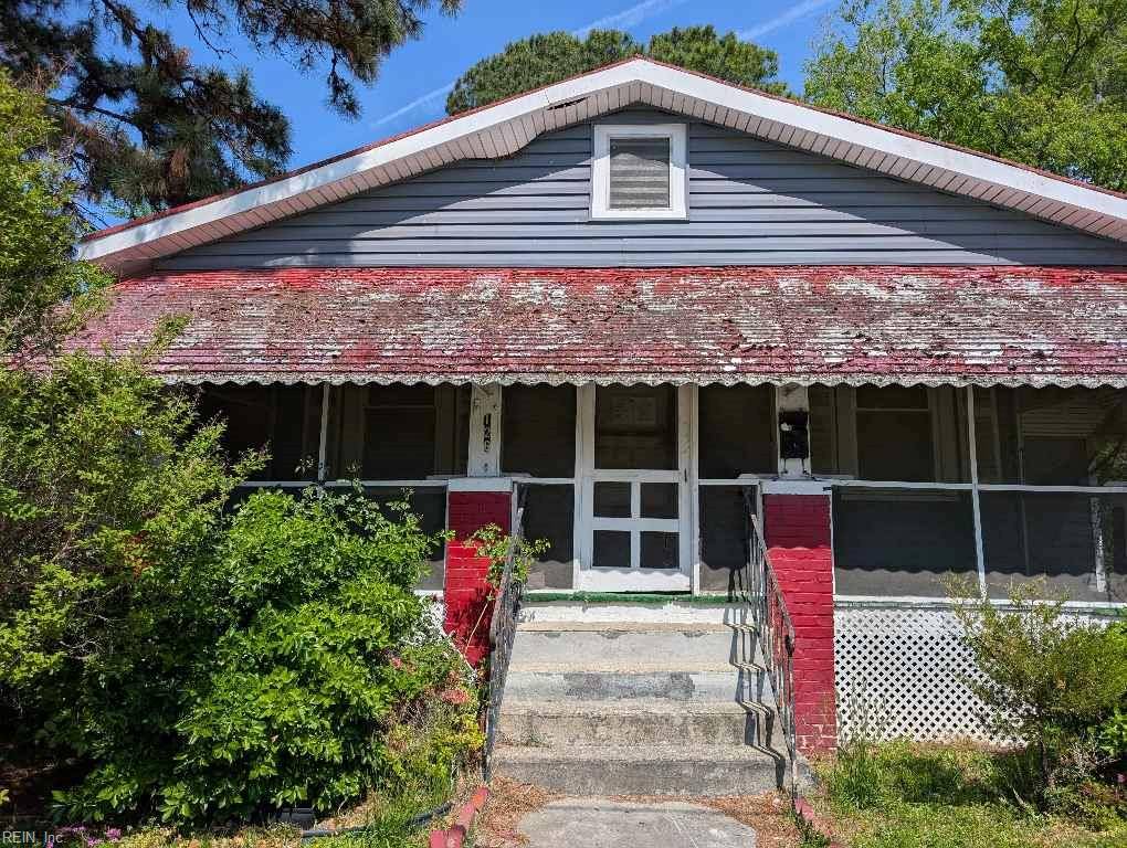 Suffolk, VA 23434,126 Church ST