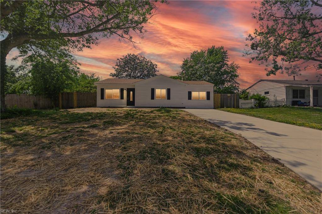 Virginia Beach, VA 23455,833 Brinson LN