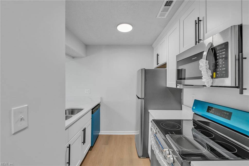 Virginia Beach, VA 23455,5117 Walkers Grant LN #A
