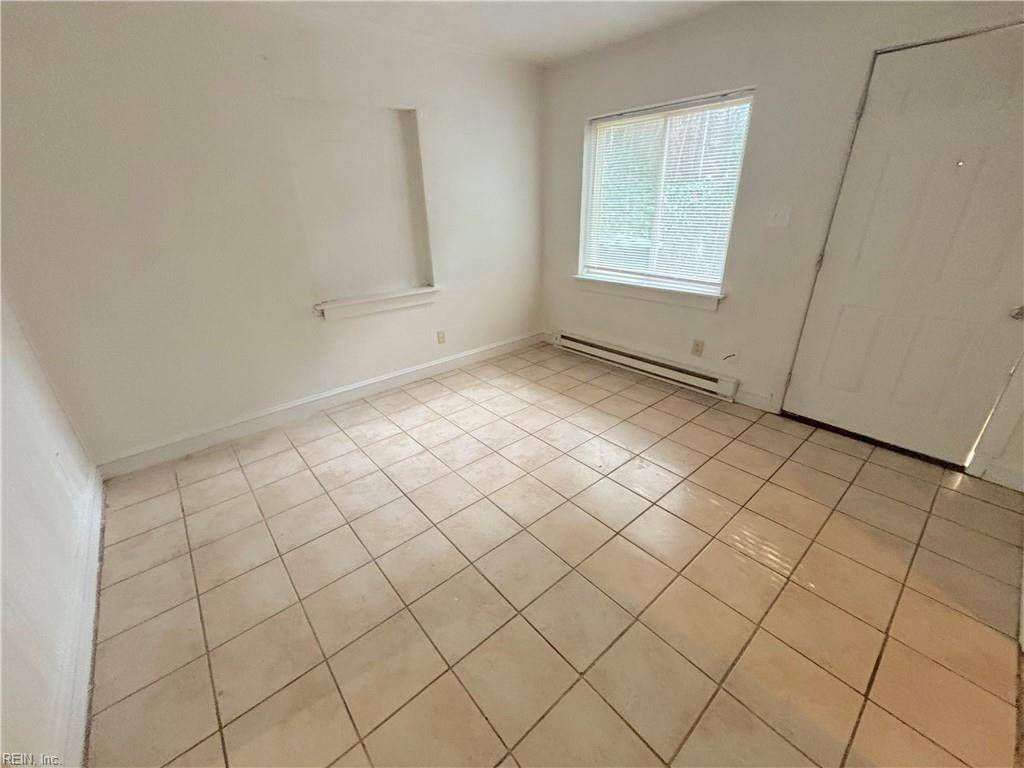 Norfolk, VA 23518,9554 14th Bay ST #B