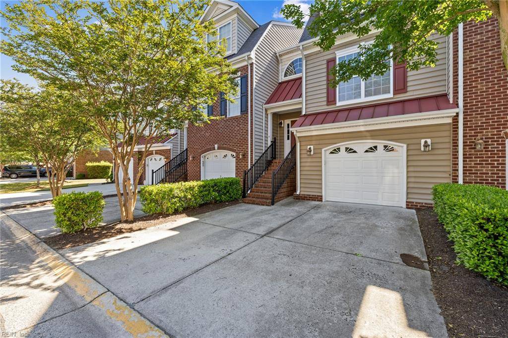 Virginia Beach, VA 23462,4541 Leamore Square RD