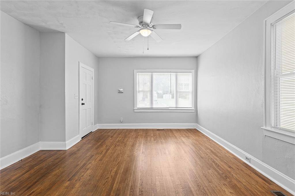 Portsmouth, VA 23704,819 Lincoln ST