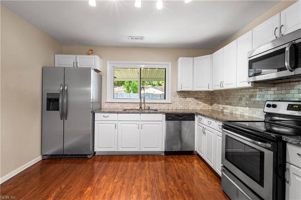 Virginia Beach, VA 23452,3401 Woodsman LN