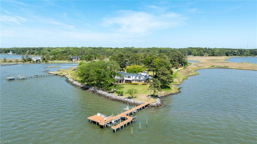 Hayes, VA 23072,6454 Carmines Island LN