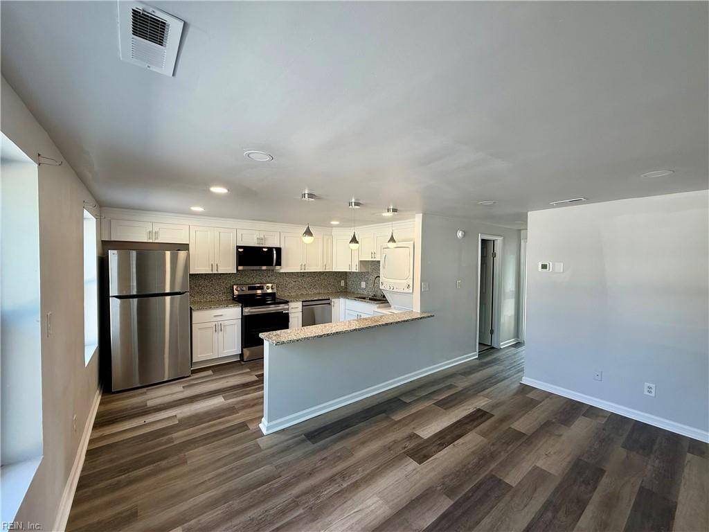 Norfolk, VA 23518,9539 21st Bay ST #205