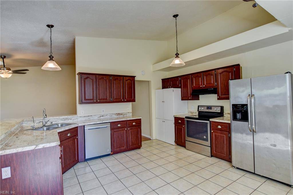 Chesapeake, VA 23323,536 Willow Bend DR