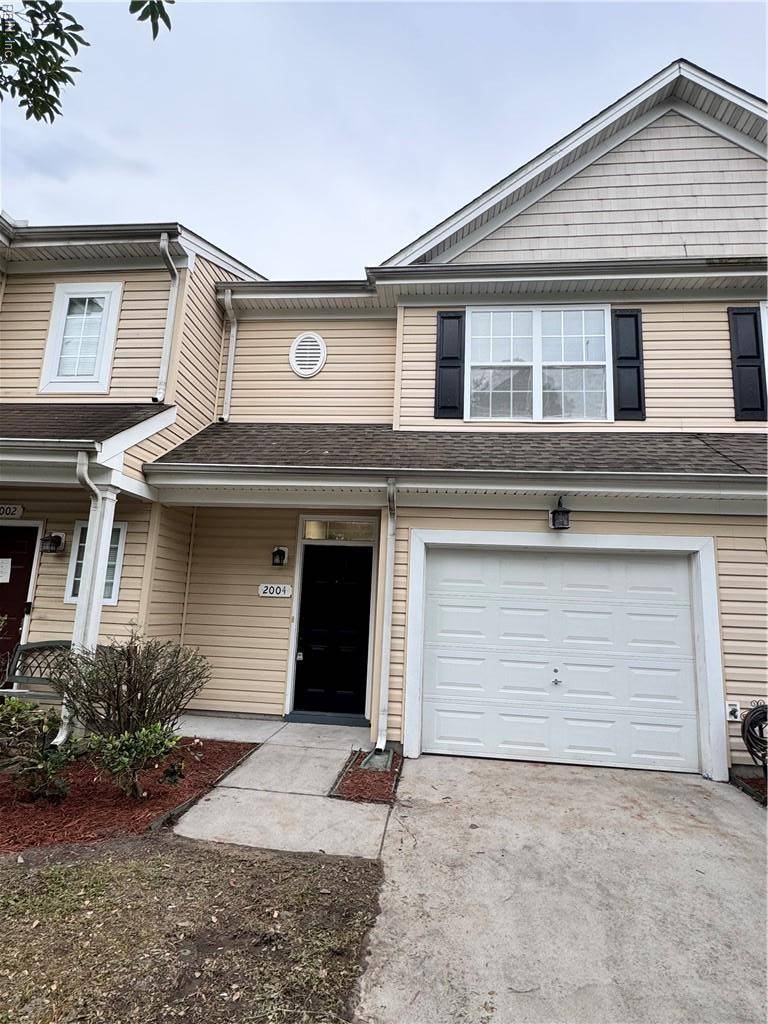 Chesapeake, VA 23320,2004 Paramont AVE