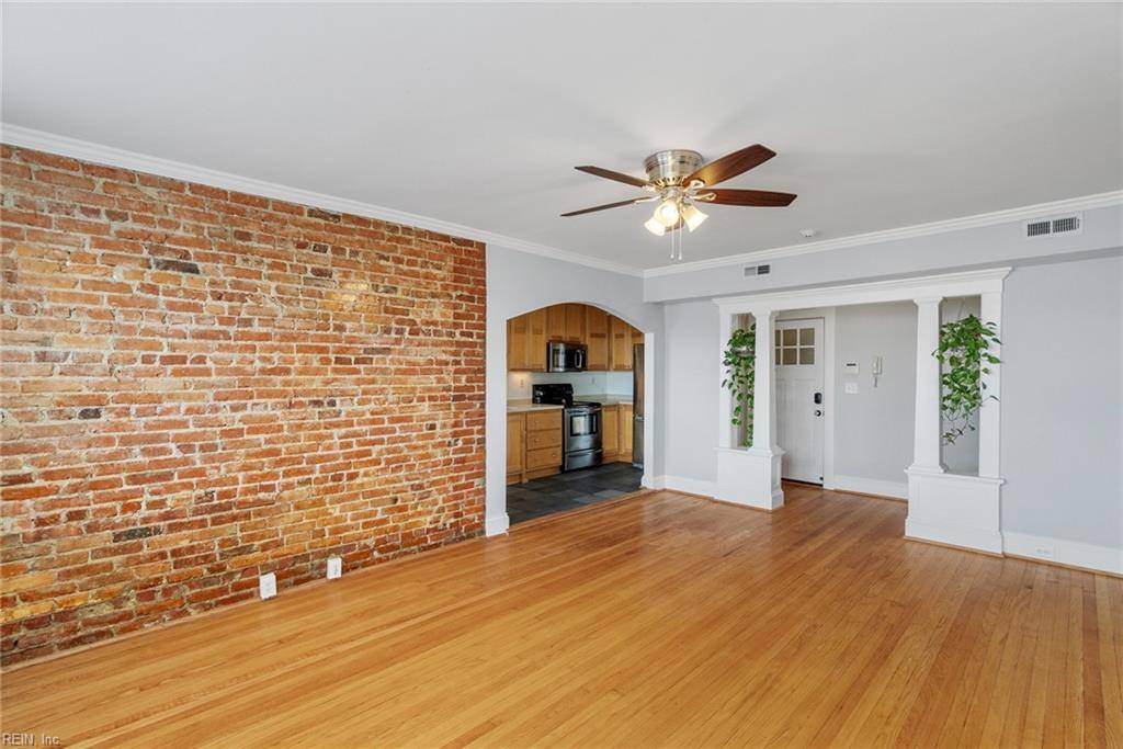 Norfolk, VA 23517,1506 Colonial AVE #9