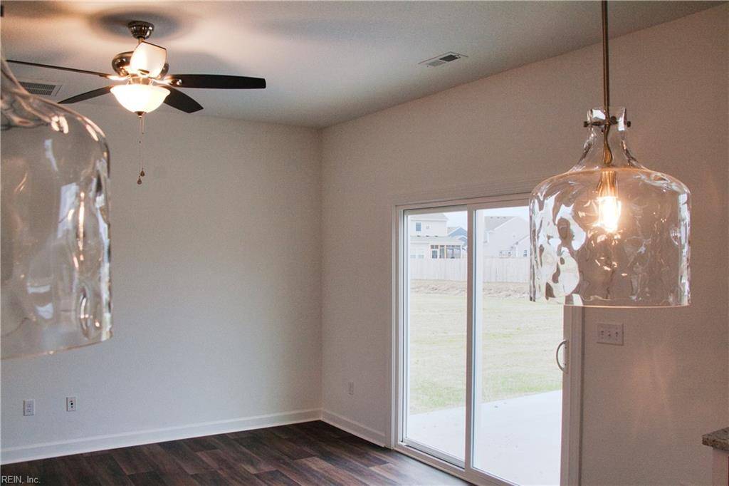 Shawboro, NC 27973,110 Yadkin DR