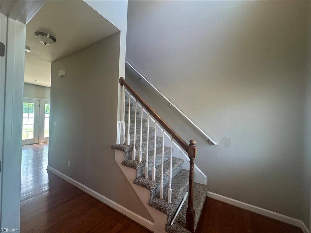 Chesapeake, VA 23320,445 Rose Garden LN