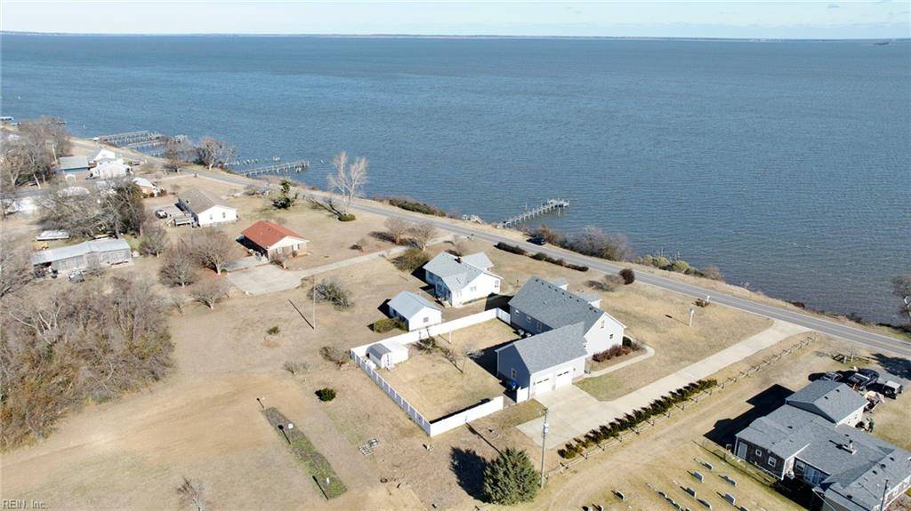 Coinjock, NC 27923,1055 Waterlily RD
