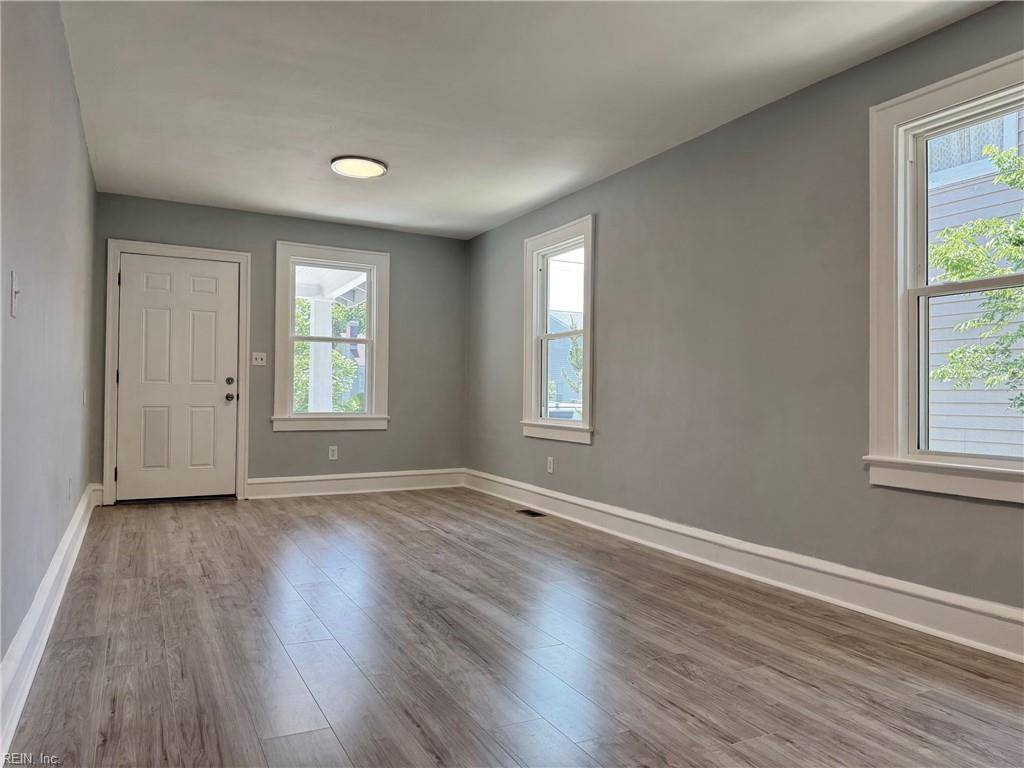 Hampton, VA 23663,111 E Cummings AVE
