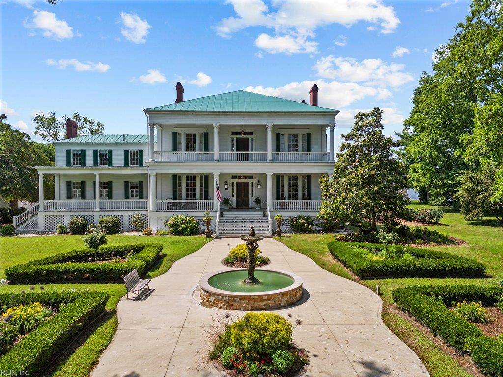 Edenton, NC 27932,121 W King ST