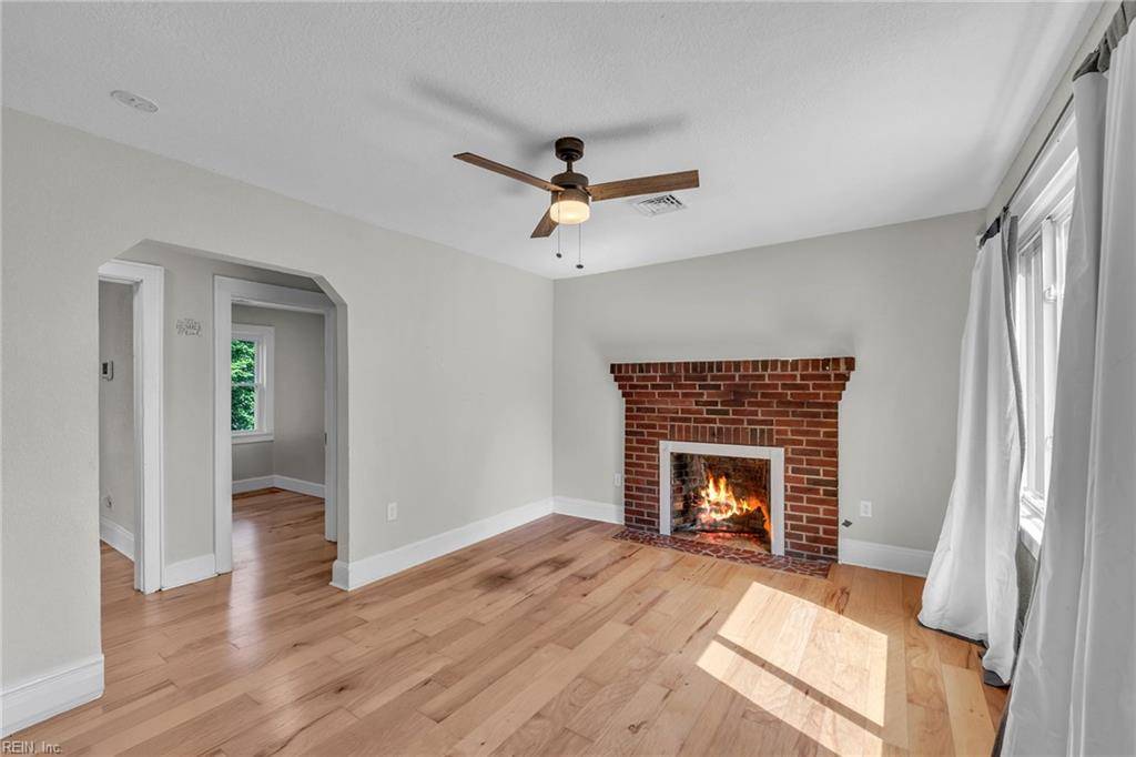Chesapeake, VA 23324,1424 Stewart ST