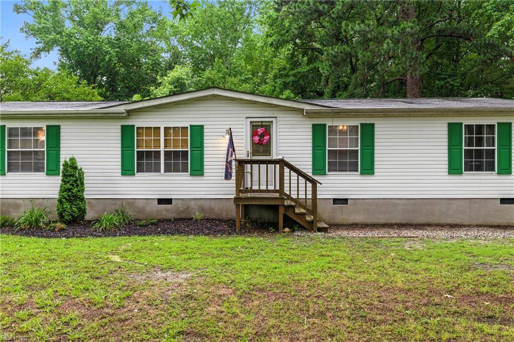 Hayes, VA 23072,2906 Mill Point RD