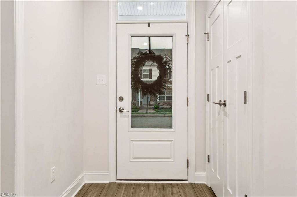 Newport News, VA 23608,1544 Stanford LN