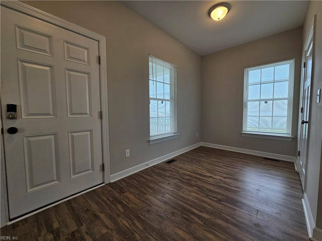 Norfolk, VA 23523,1729 Todd ST