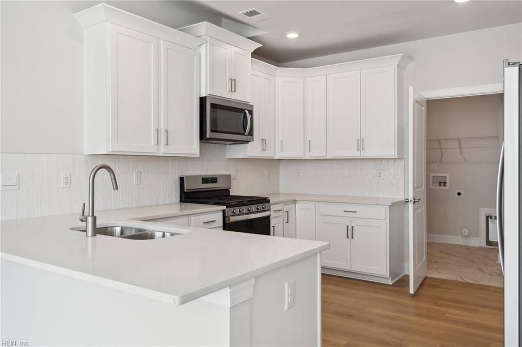 Chesapeake, VA 23322,2210 Edwin DR