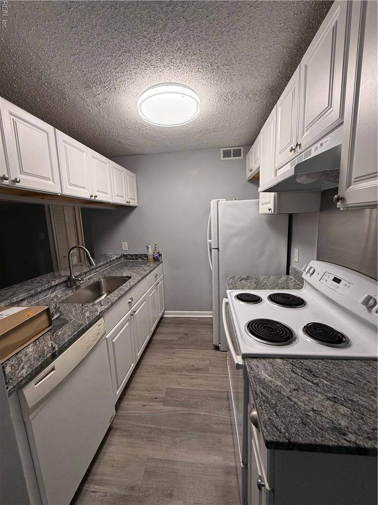 Virginia Beach, VA 23462,5608 Summit ARCH