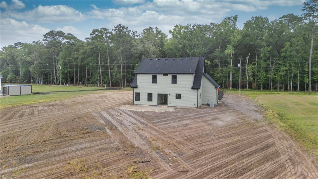 Camden, NC 27921,329 Country Club RD