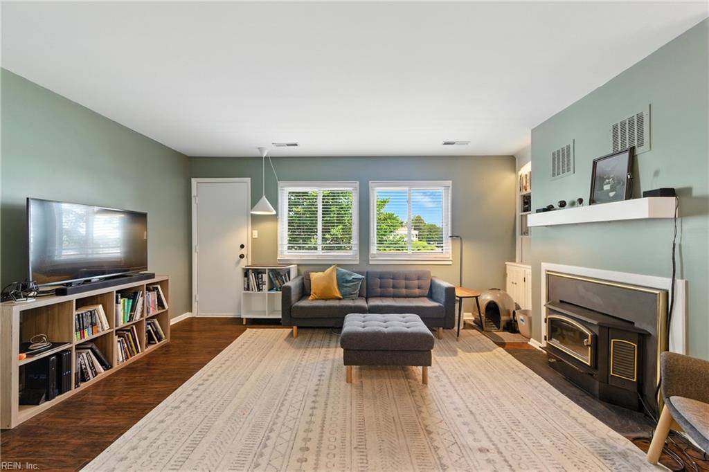 Hampton, VA 23669,232 Mill Point DR
