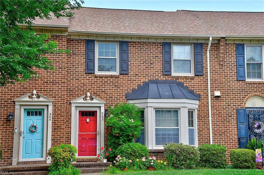 Virginia Beach, VA 23454,962 Colonial Meadows WAY