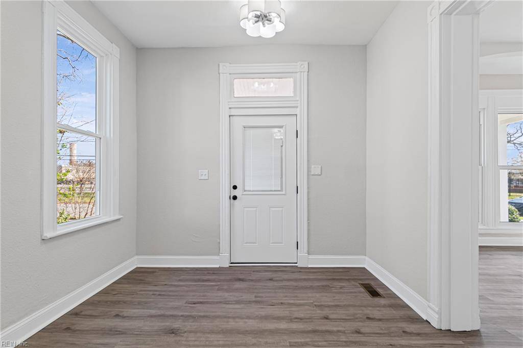 Portsmouth, VA 23704,66 Parkview AVE