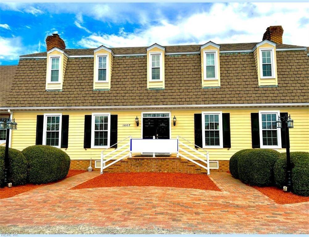 Smithfield, VA 23430,1607 S Church St