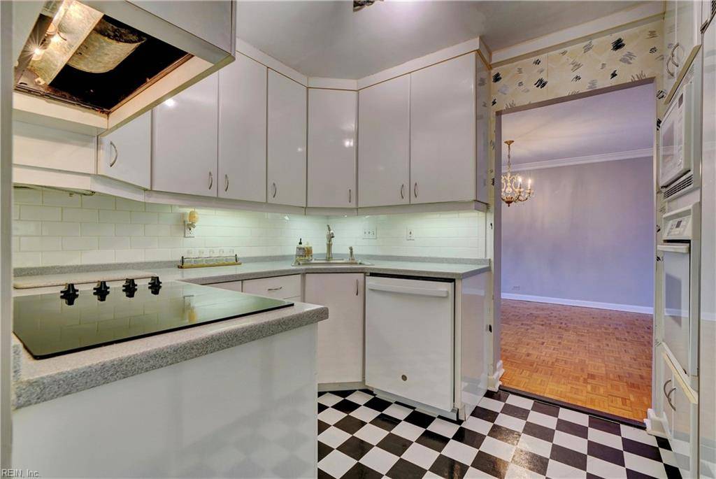 Norfolk, VA 23505,7320 Glenroie AVE #2G