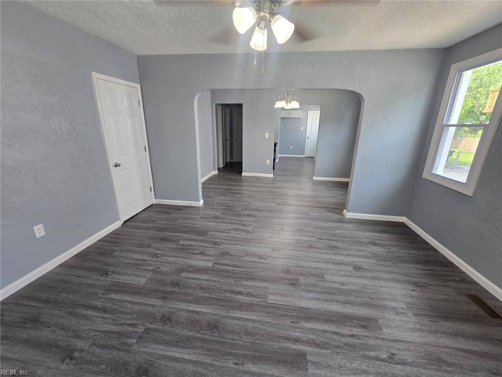 Portsmouth, VA 23704,132 Sandpiper DR