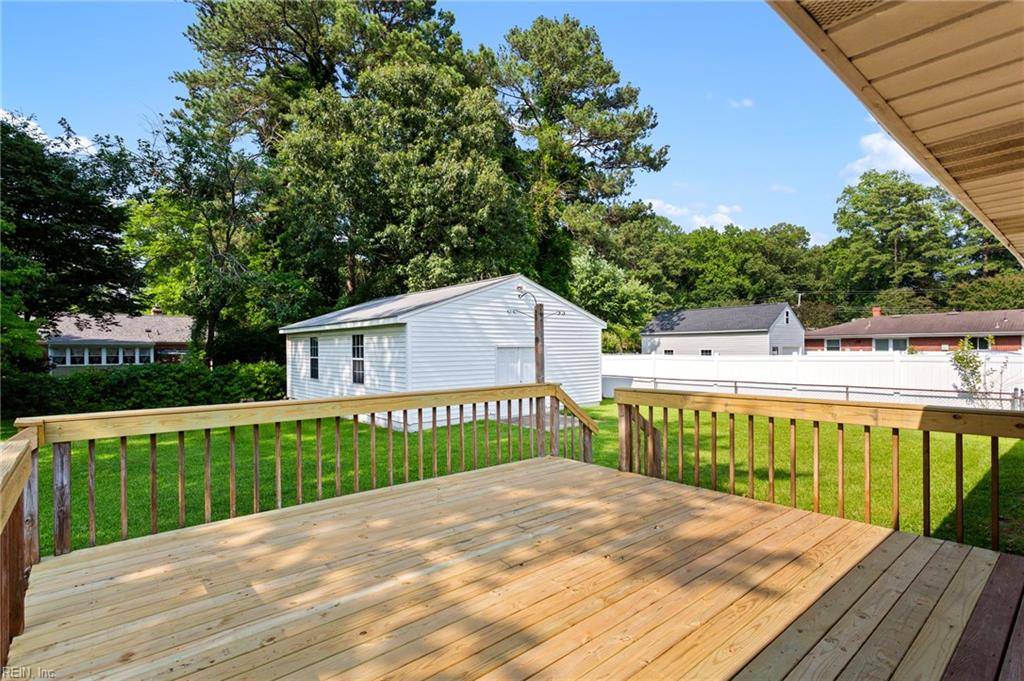 Newport News, VA 23602,6 Rosewood LN