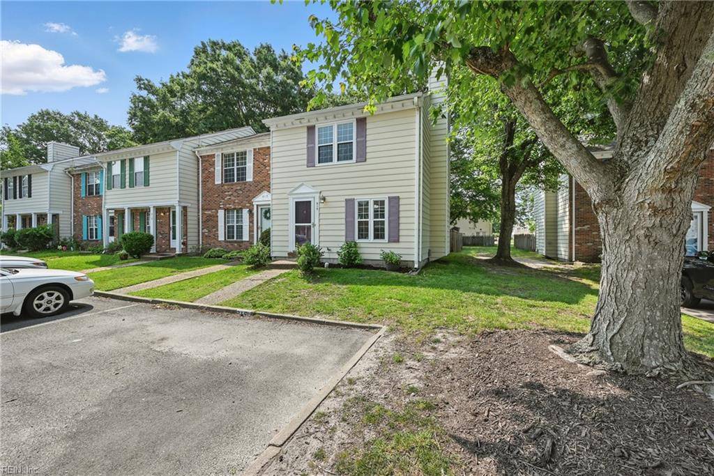 Chesapeake, VA 23320,915 Spinnaker CT