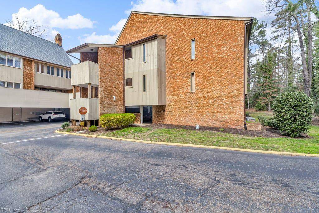 Williamsburg, VA 23185,376 Merrimac TRL #113