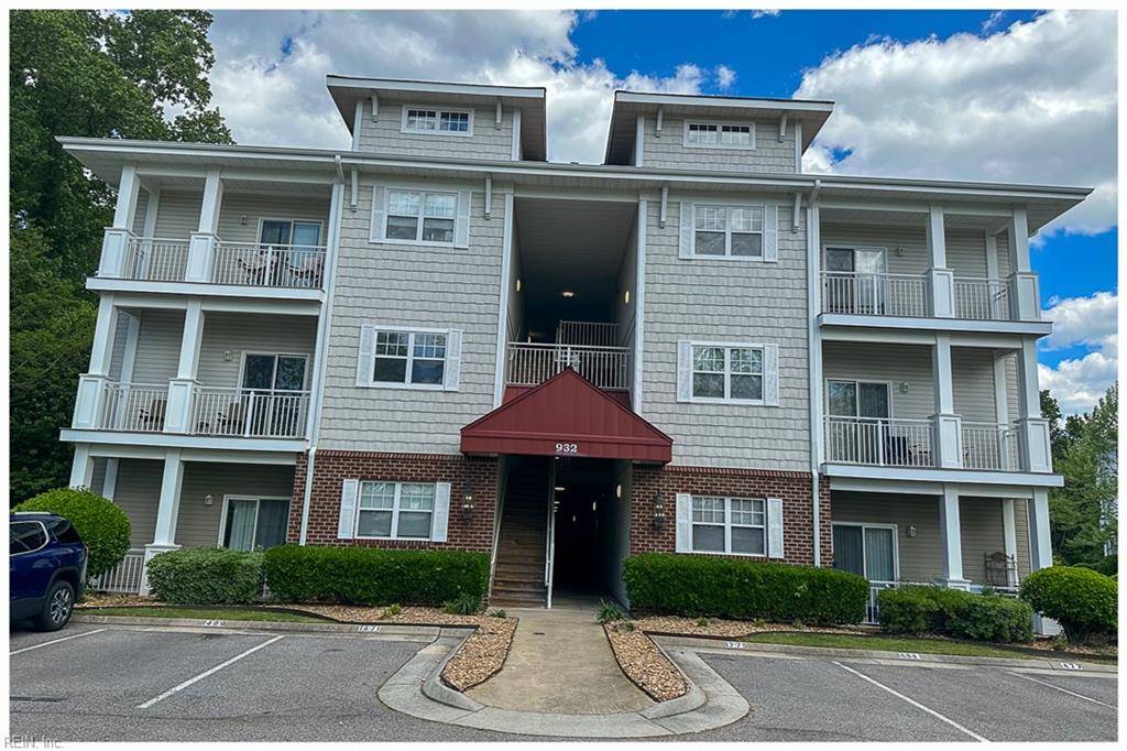 Virginia Beach, VA 23455,932 Southmoor DR #105