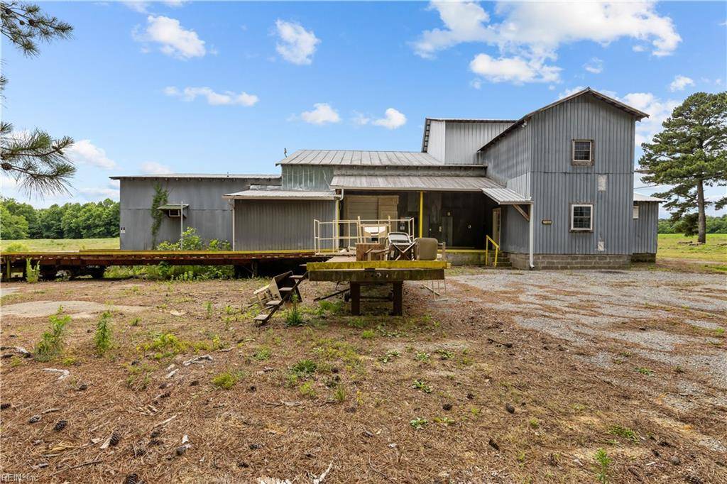 Suffolk, VA 23437,7109 Holy Neck RD