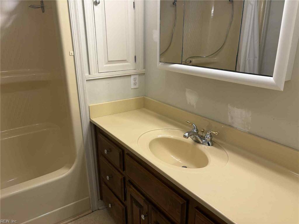 Cobbs Creek, VA 23035,141 Blue Heron LN