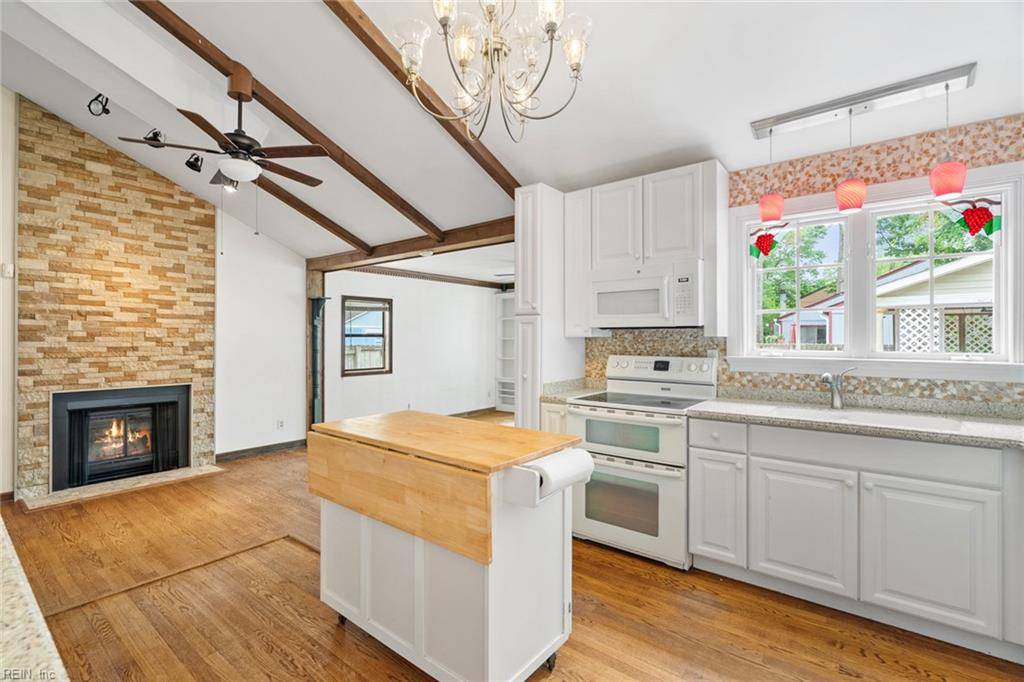 Newport News, VA 23608,318 Hearthstone WAY
