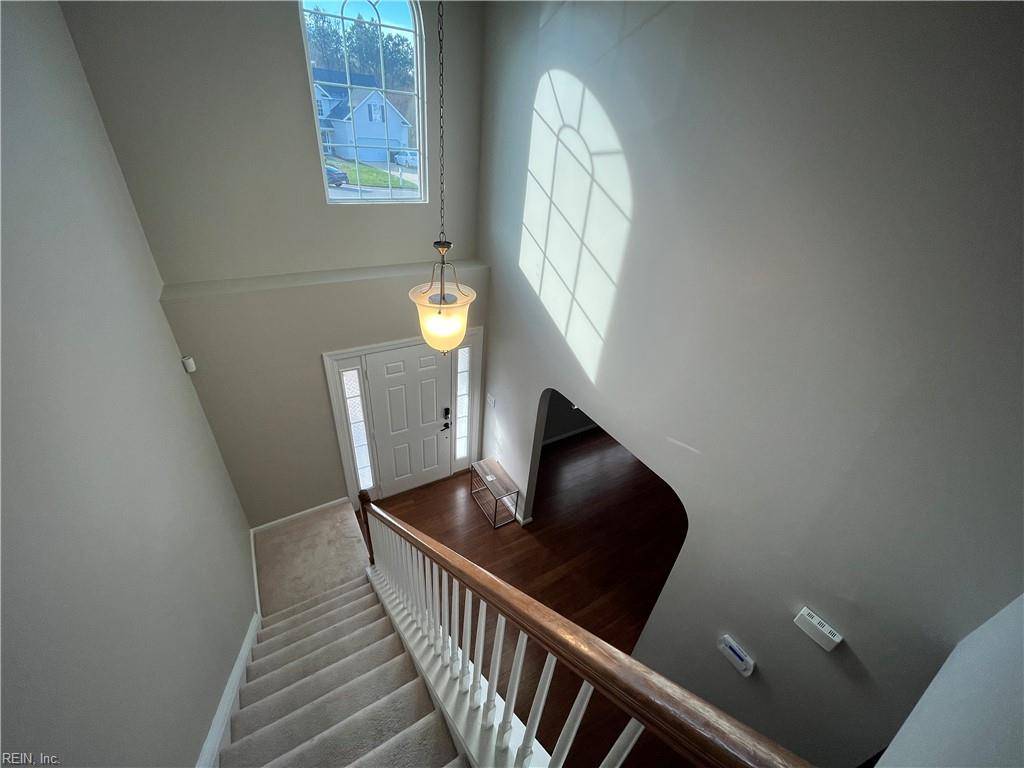 Yorktown, VA 23690,309 Vivian CT