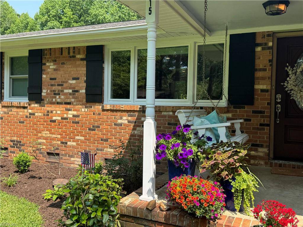 Chesapeake, VA 23320,915 Hollywood DR