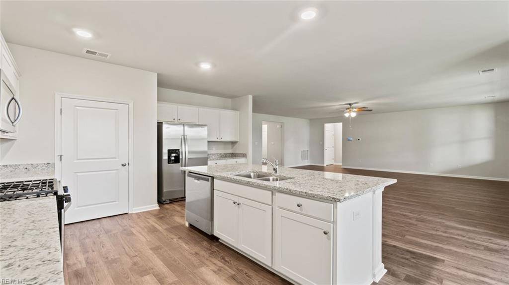 Chesapeake, VA 23322,976 Intracoastal WAY