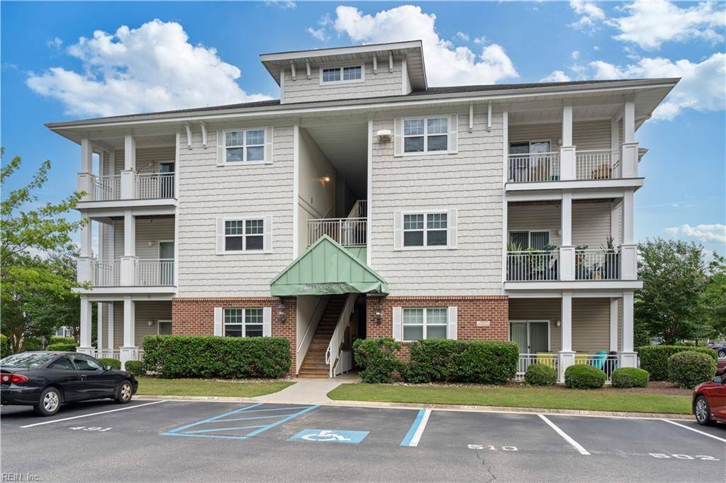 Chesapeake, VA 23321,2469 Leytonstone DR #207